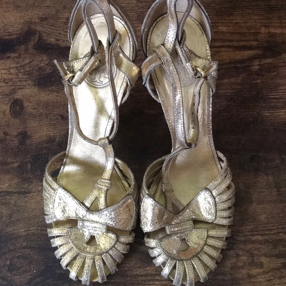 Tory Burch Shoes - Tory Burch gold Distressed Shoes size 6